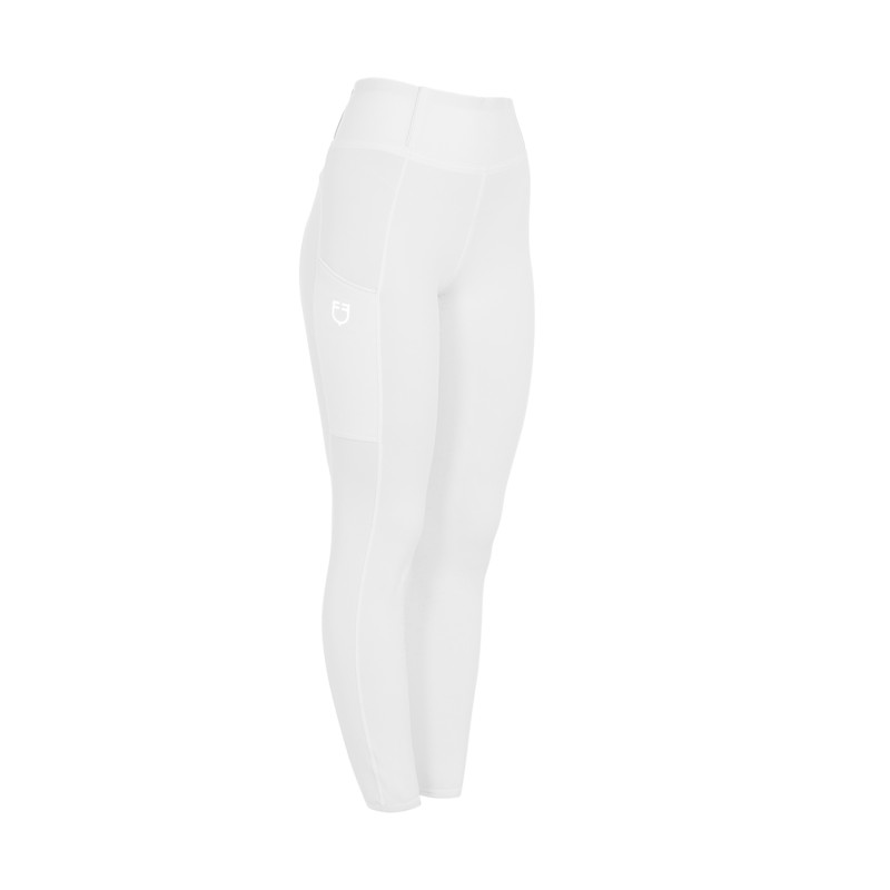 WHITE / WHITE