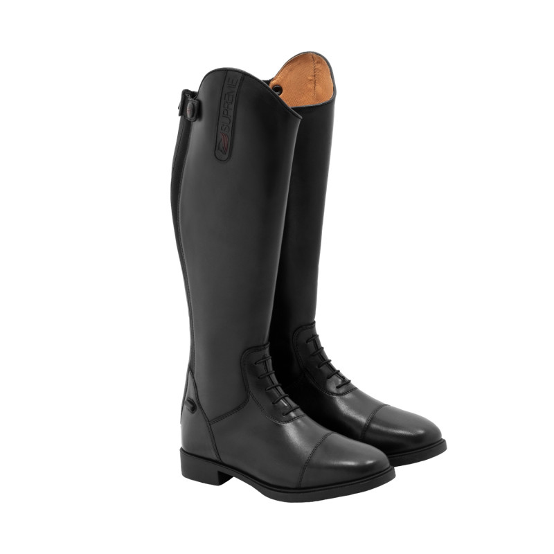 Reitstiefel mit weitem Schaft und Schnürsenkeln